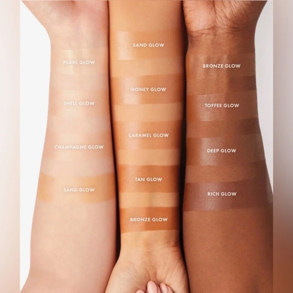 ICONIC London Radiance Booster in shade “Caramel Glow”
